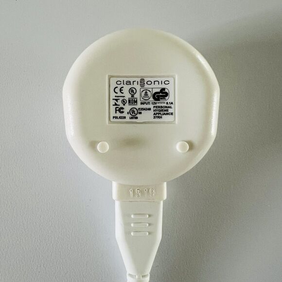 CLARISONIC x KEITH HARING Mia 2 Holiday Love Special Edition With Charger - Picture 9 of 9